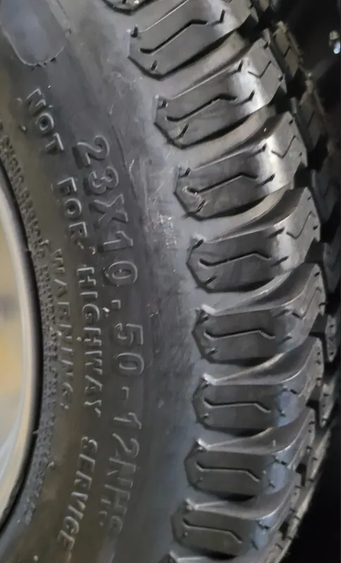 PNEU ZADNÍ 23X10,5X12 4PLY PRO ND Nejlepší Volba