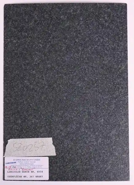 Stabilní nábytková deska pro snadné zpracování 15mm Novinka