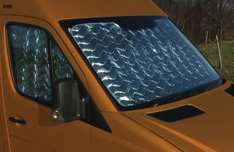 Vnitřní termoclona Isoflex 3dílná sada na okna kabiny řidiče Mercedes Sprinter/VW LT (1996-2006) Víkendová Akce